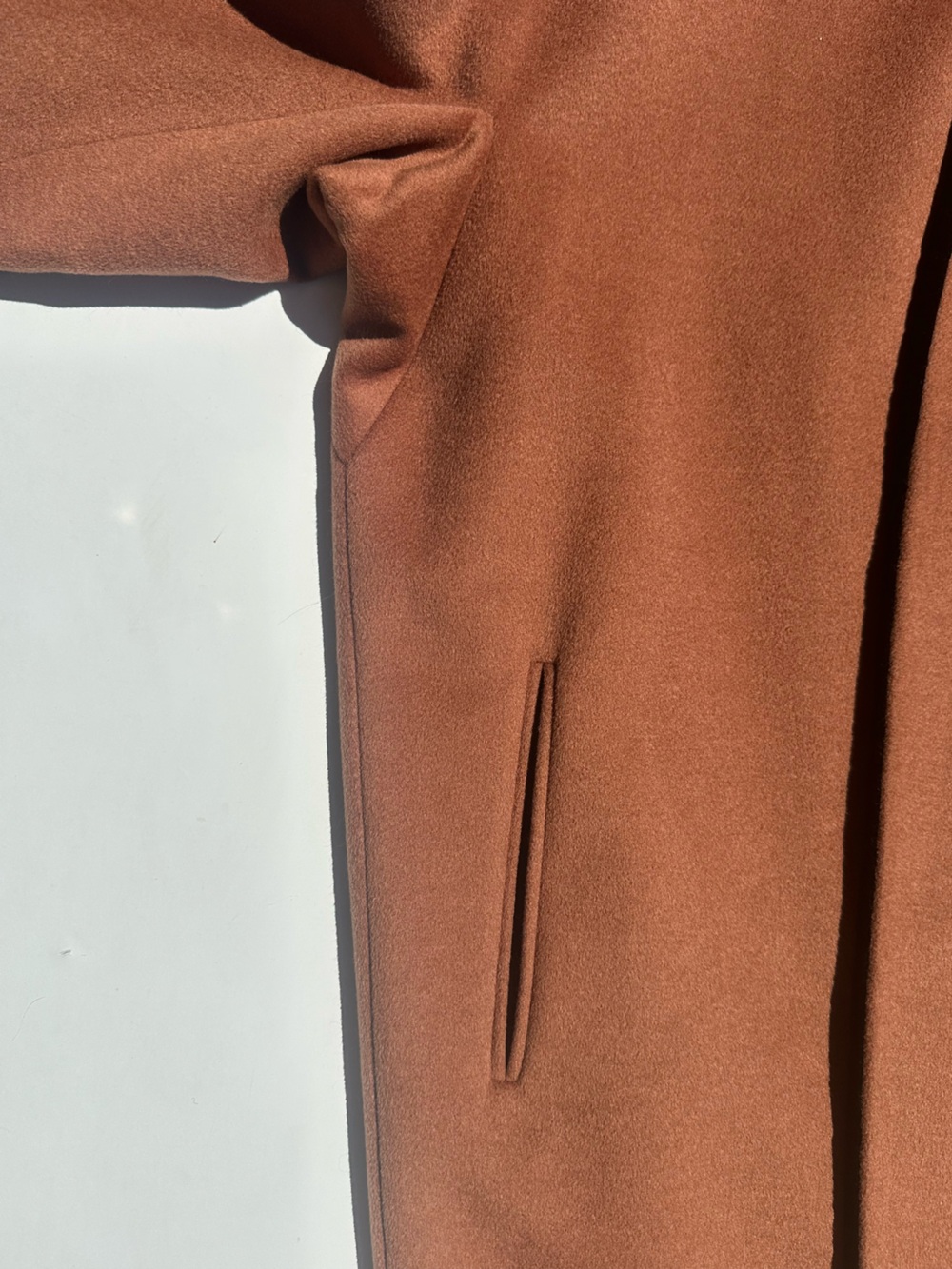 Electre Vintage French Tan Wool Women's Coat with Black Velvet Collar, M-L - Picture 7 of 16